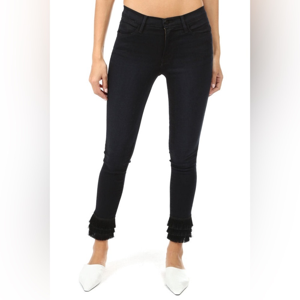 Frame Denim Black Skinny Jeans with Fringed Hem Size 28